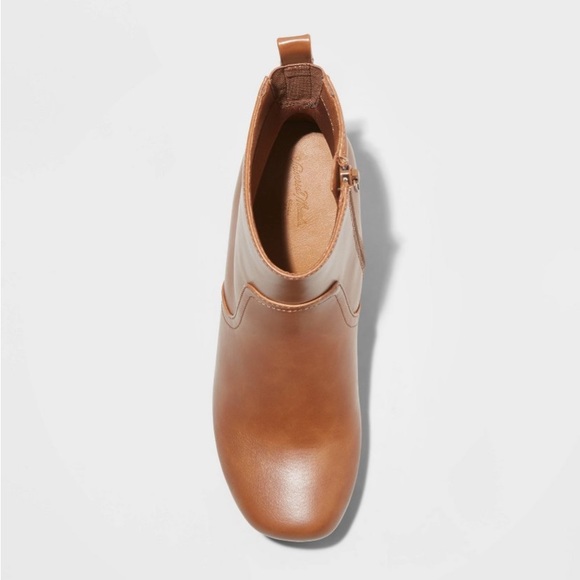 Universal heeled cognac boots - Picture 3 of 5